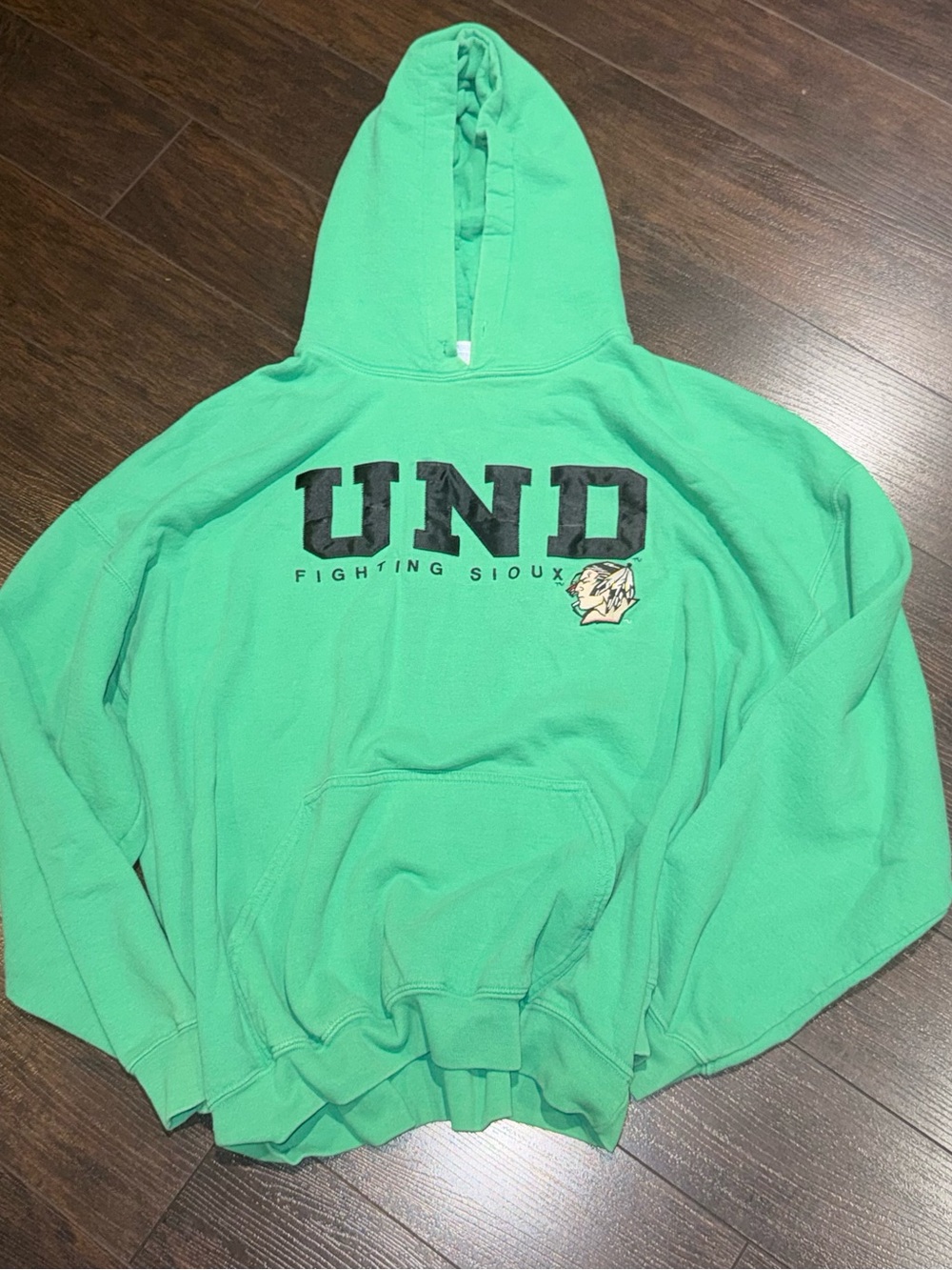 Vintage North Dakota Fighting Sioux Hoodie Pullover Mens Size XL